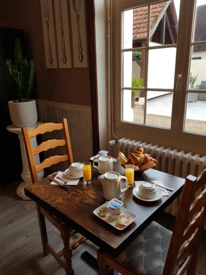 Hotel Restaurant Le Moulin De La Renne Adults Only Proche Zoo De Beauval Thesee Екстер'єр фото